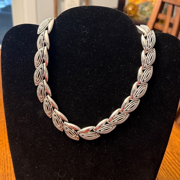 Large lot of Jewelry - Picture 8 of 11